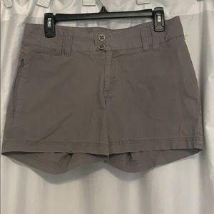 Grey Merrell hiking Shorts with zip pocket size 4